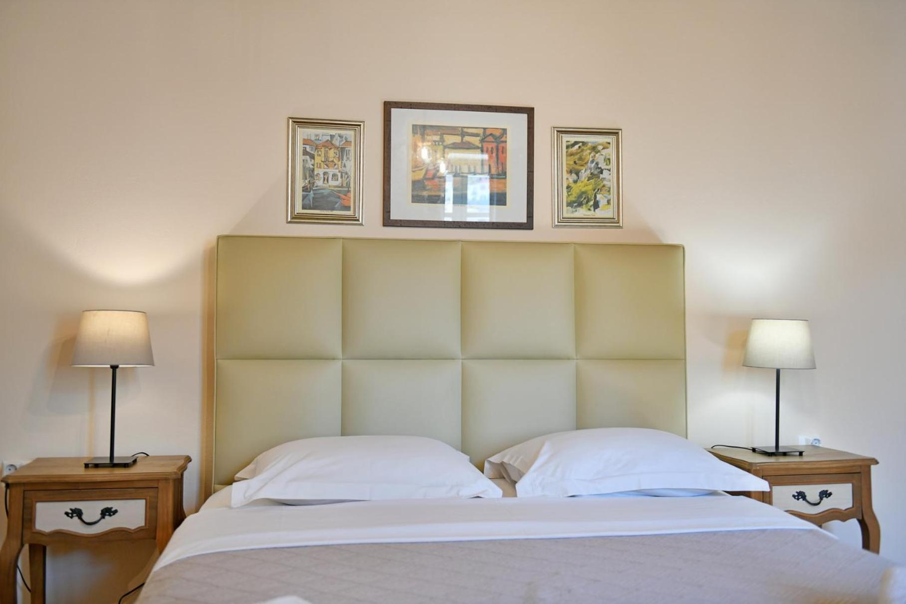 Athina Guesthouse Hydra  Buitenkant foto