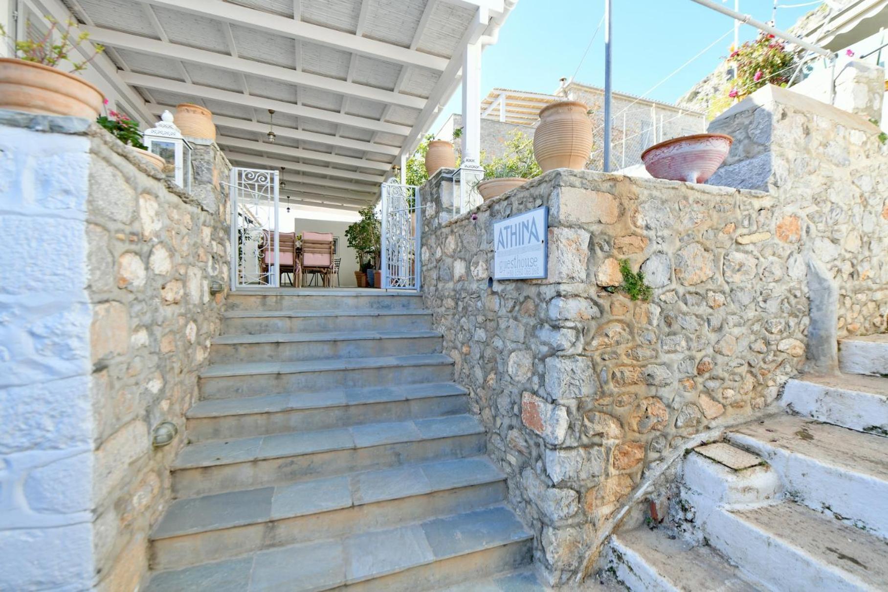 Athina Guesthouse Hydra  Buitenkant foto