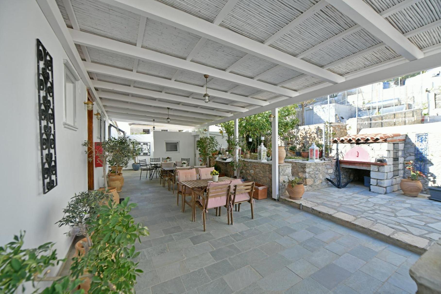 Athina Guesthouse Hydra  Buitenkant foto