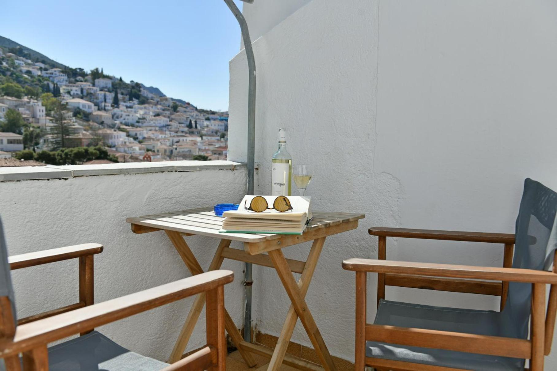 Athina Guesthouse Hydra  Buitenkant foto