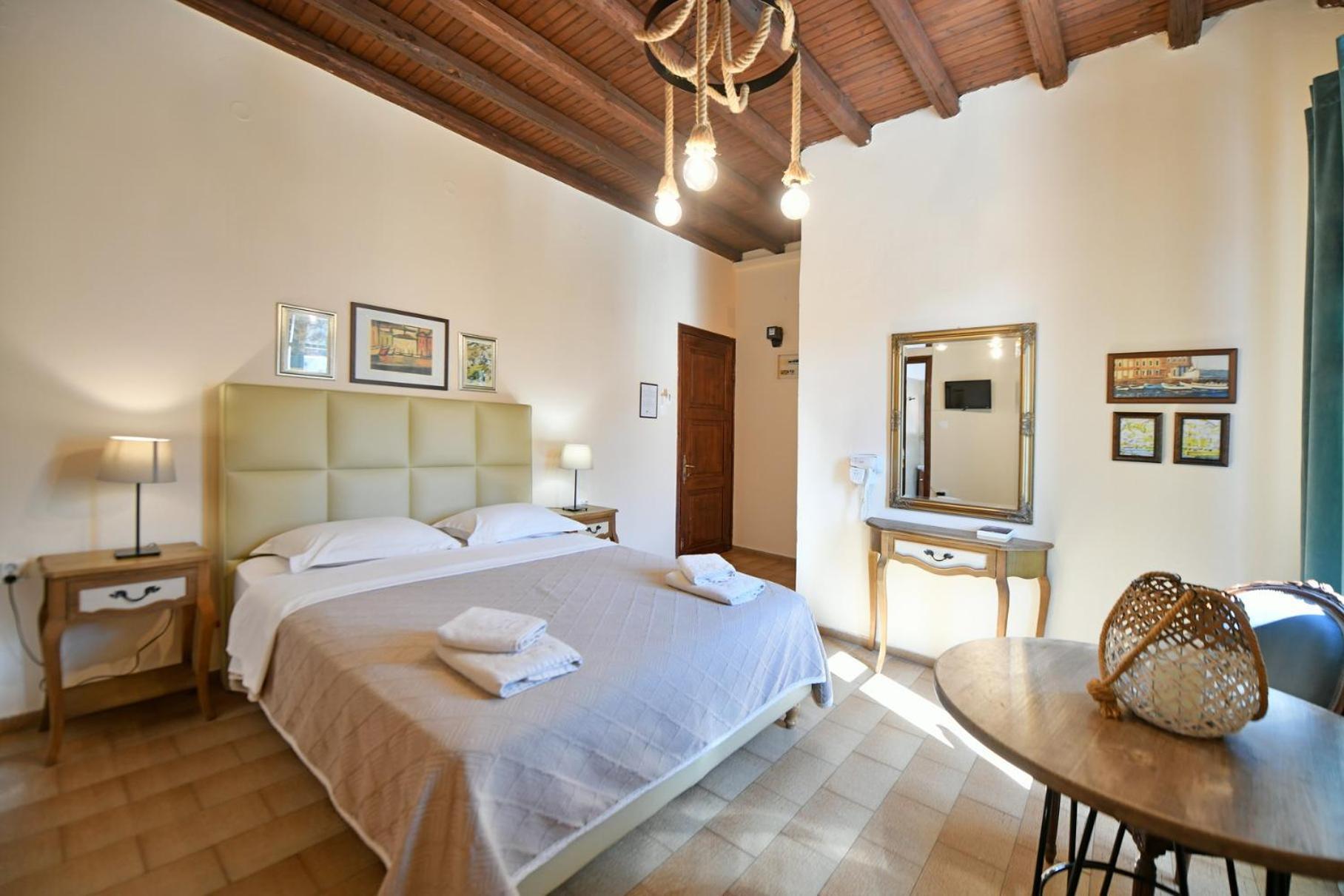 Athina Guesthouse Hydra  Buitenkant foto