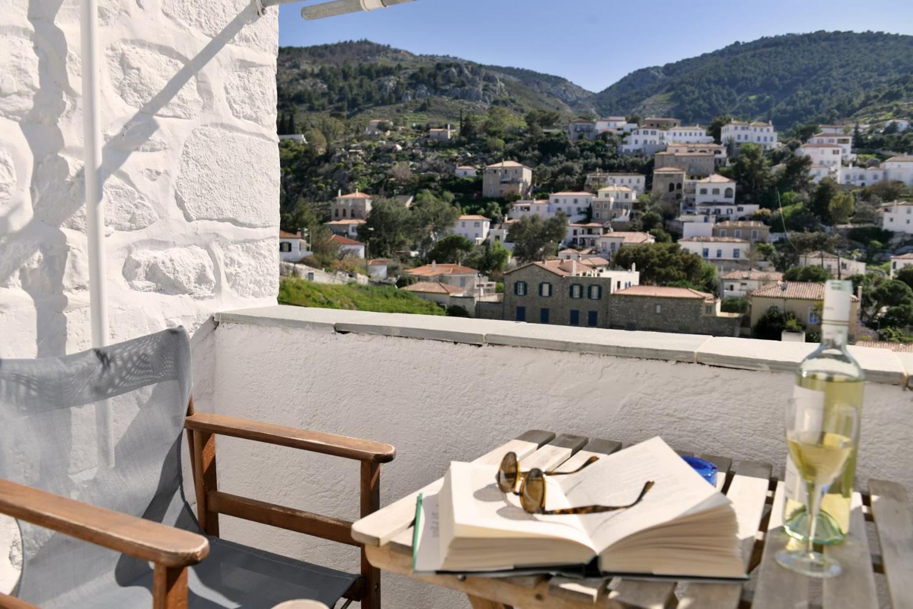 Athina Guesthouse Hydra  Buitenkant foto